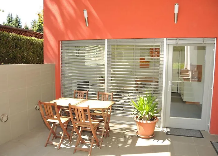 아파트 Atrium Flat In The *